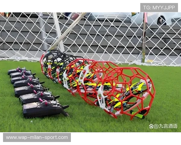 后防人脚告急，俱乐部迅速启动应急引援——变危为机的足球智慧