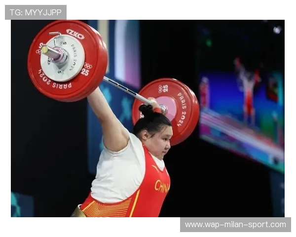 举重冠军李雯雯再夺金牌，刷新世界纪录，举重李雯雯最好成绩